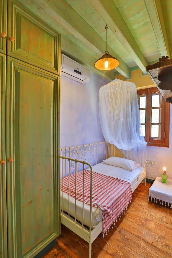 Villa Pera Meria Megisti Bagian luar foto